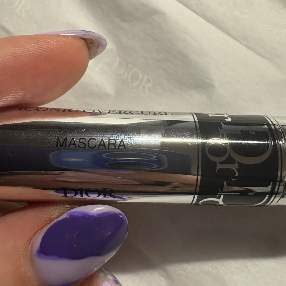 DIOR Around The World Jewelry Case & New Mascara Scent Sample, Spin Ring VIP col - Picture 6 of 10